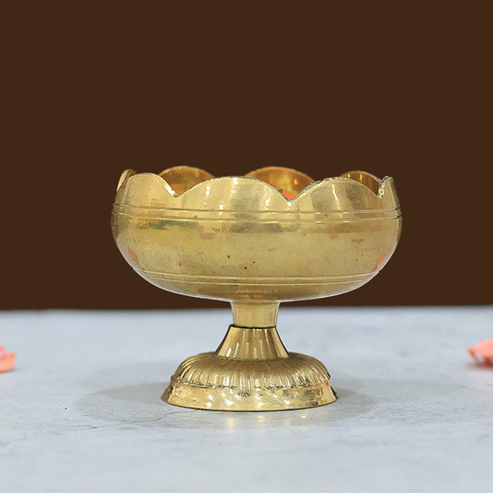 2" Brass Tomato Shape Lamp