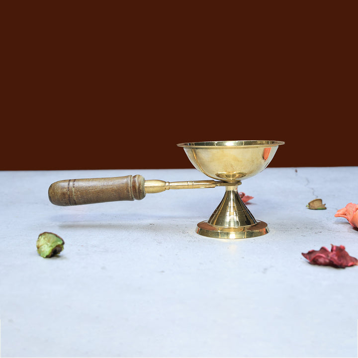 Divine Radiance 7” Brass Gulab Aarthi
