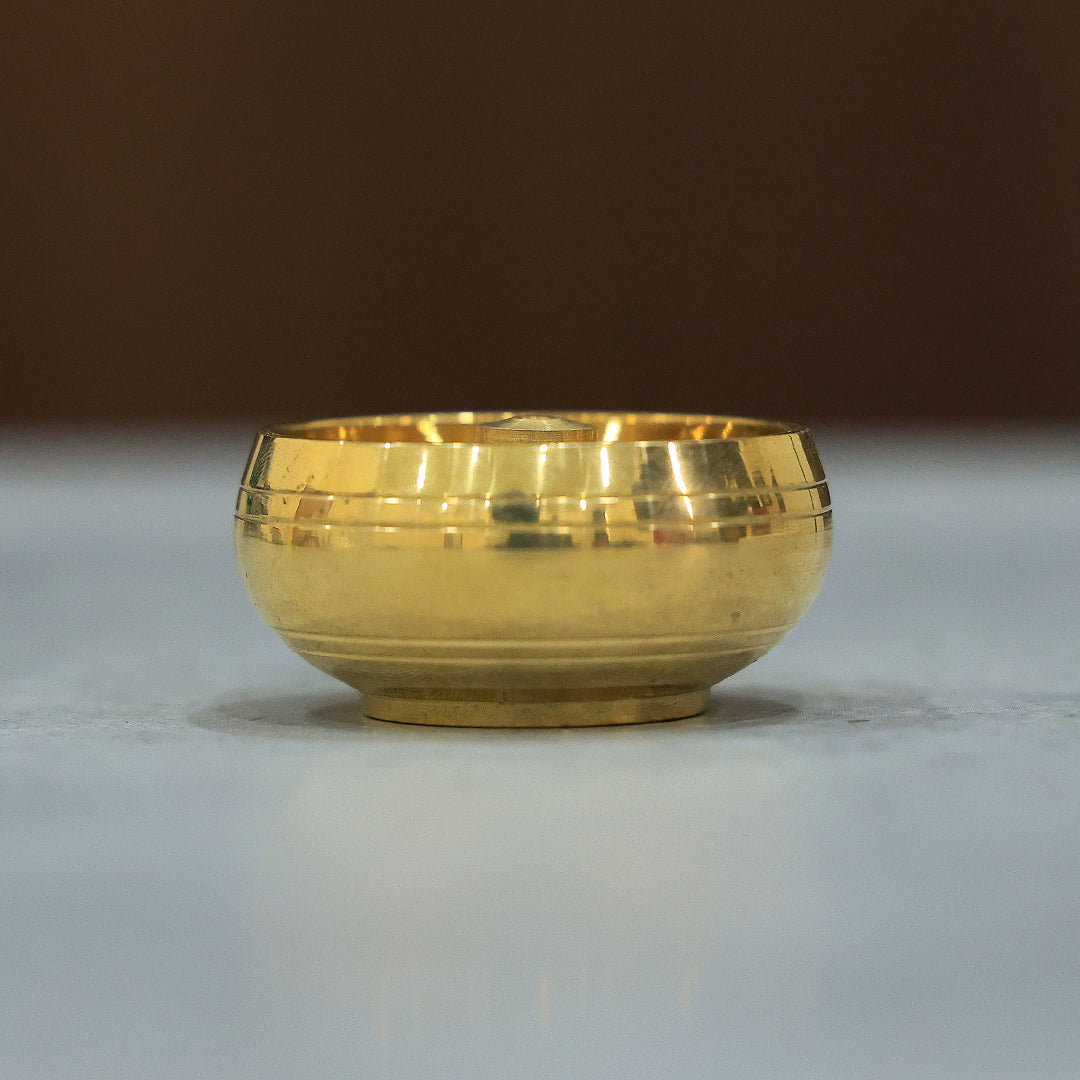 பித்தளை குபேர பயலி தீபம்