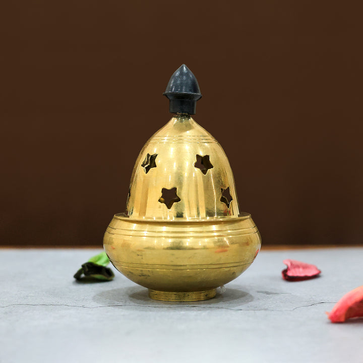 4" Brass Lamp with Nanda Dakkan