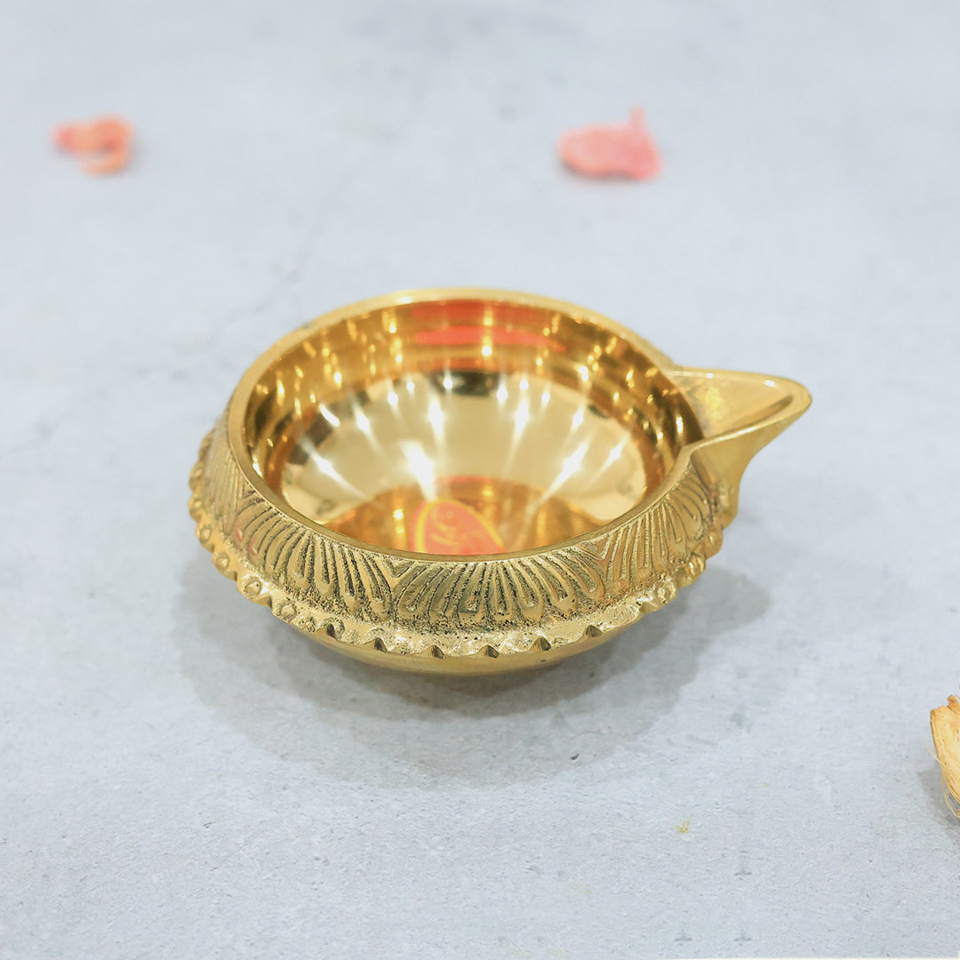 4" Wide Brass Kuber Deepa