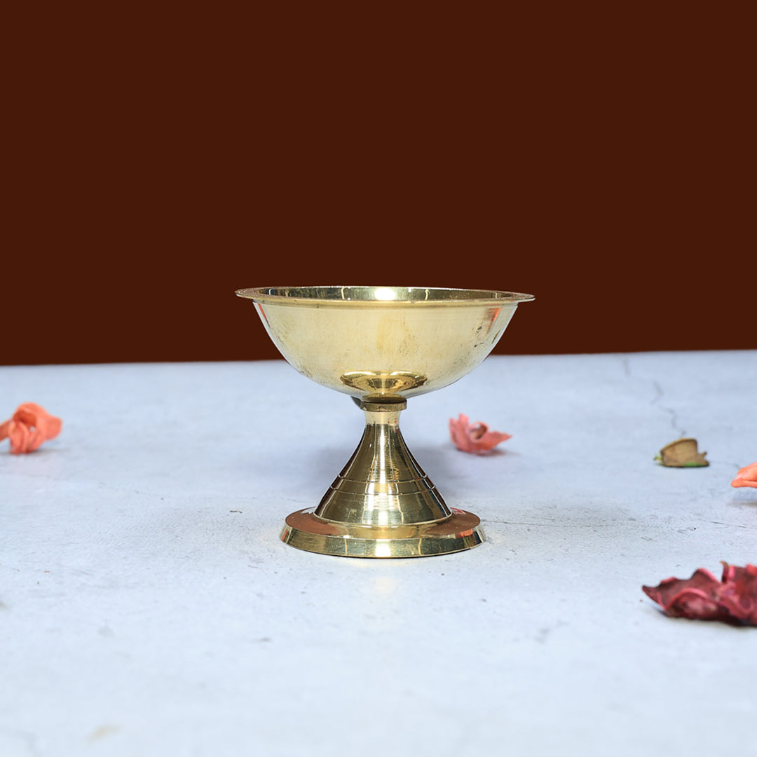 Divine Radiance 7” Brass Gulab Aarthi