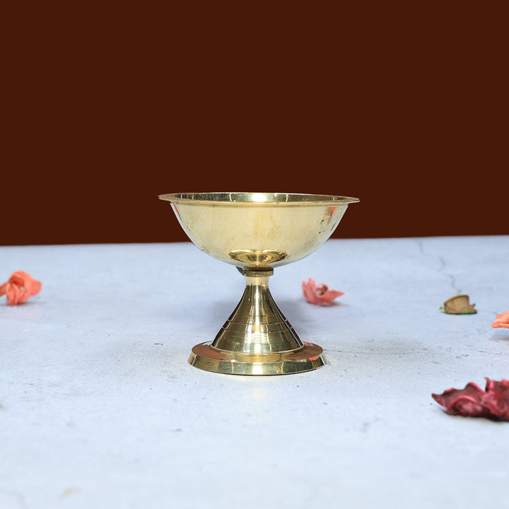 Divine Radiance 7” Brass Gulab Aarthi