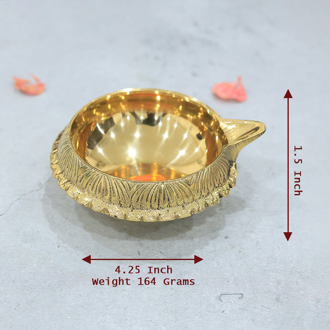4.25" அகன்ற பித்தளை குபேர தீபம்