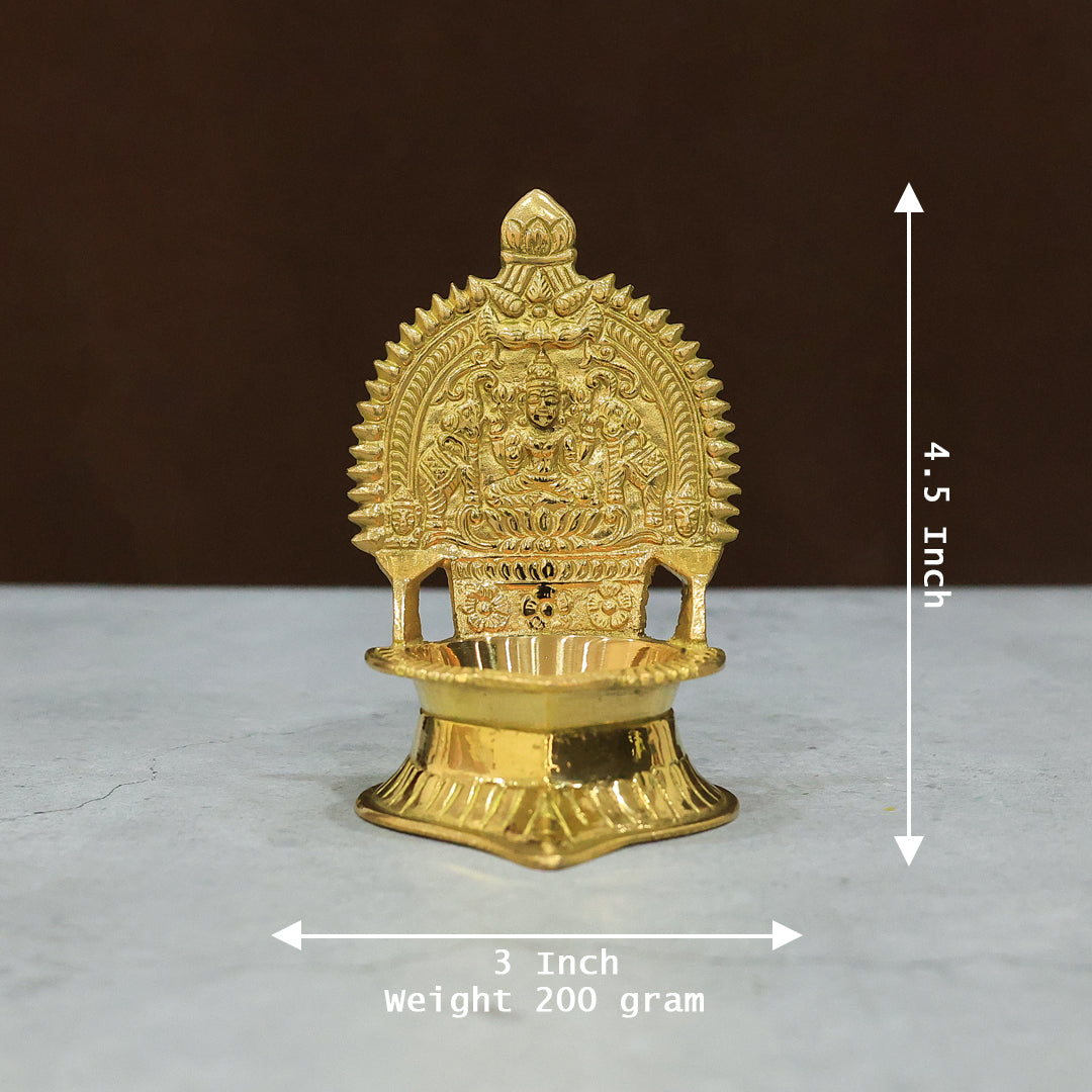 கதிரியக்க பித்தளை காமாக்ஷி தீபம்