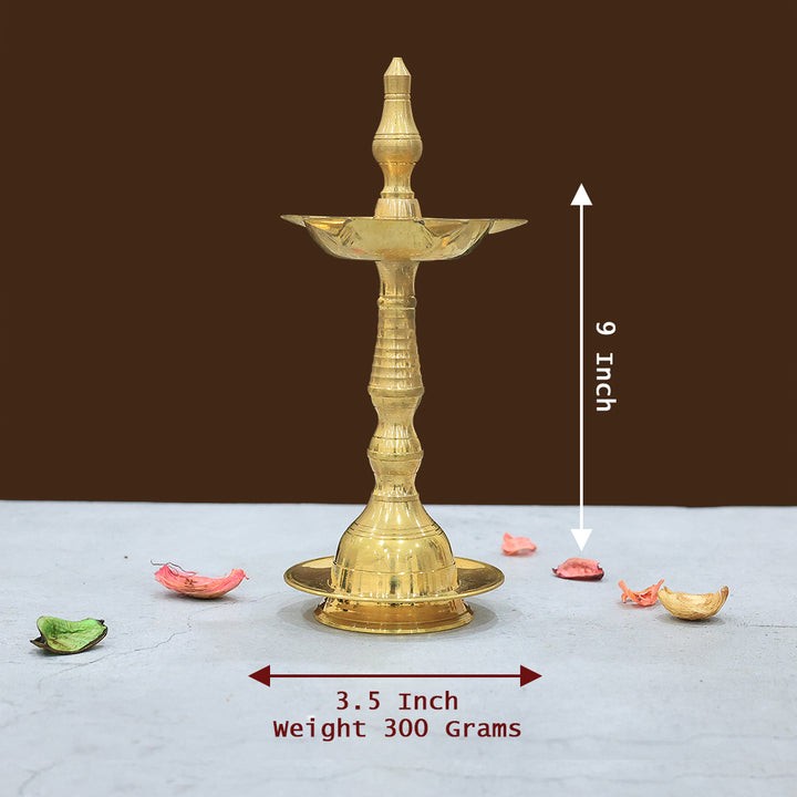 பித்தளை ஆடம்பரமான நிற்கும் விளக்கு - கேரளா தீபா. 8.5", 9" &amp; 9.5"
