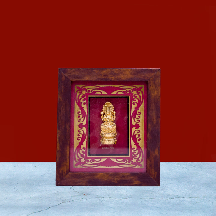 Narayani Wooden Photo Frame – 7" x 6.5"