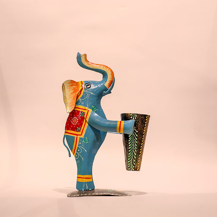 Iron Elephant Pen Holder – Artistic Desk Décor