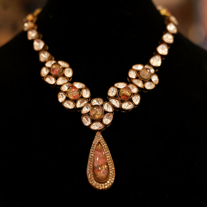 Elegant Kundan Necklace Set with Matching Earrings