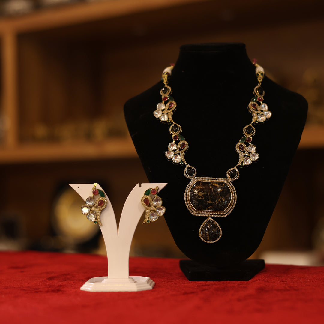 Black Stone Kundan Necklace Set