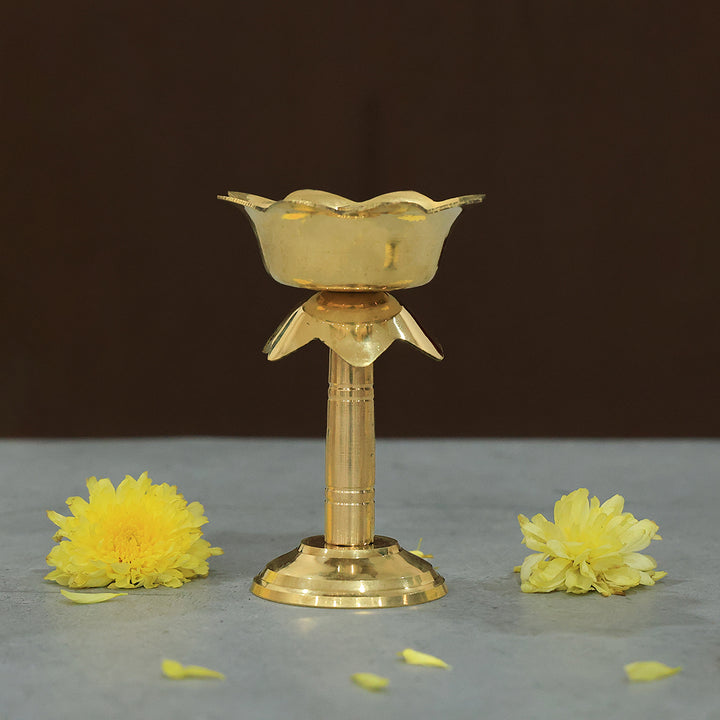 4.5" పొడవైన లోటస్ లాంప్