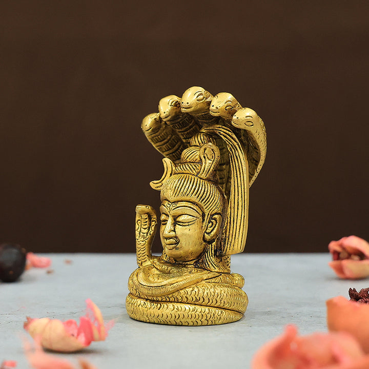 3.8" నాగంతో ఇత్తడి శివన్