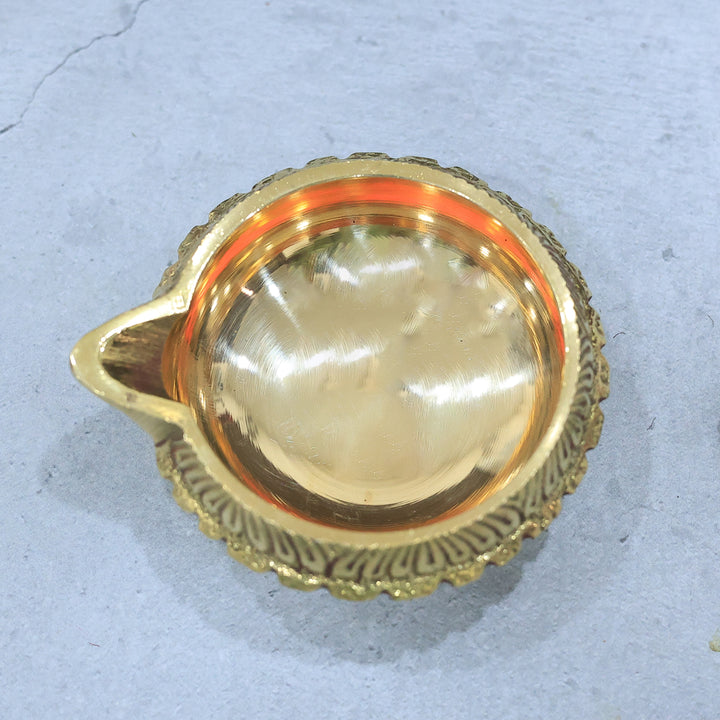 3.25" அகன்ற பித்தளை குபேர தீபம்