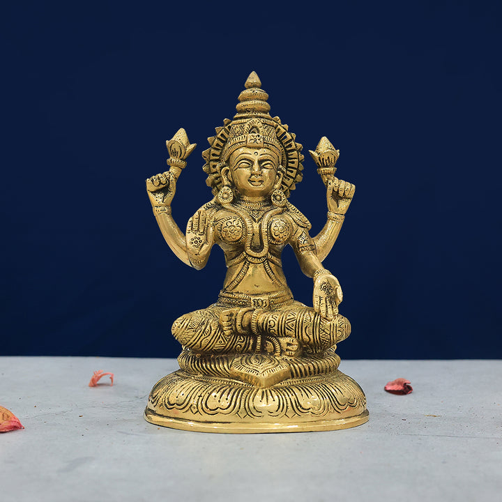 7.5" Brass Padma Lakshmi with Oval Base