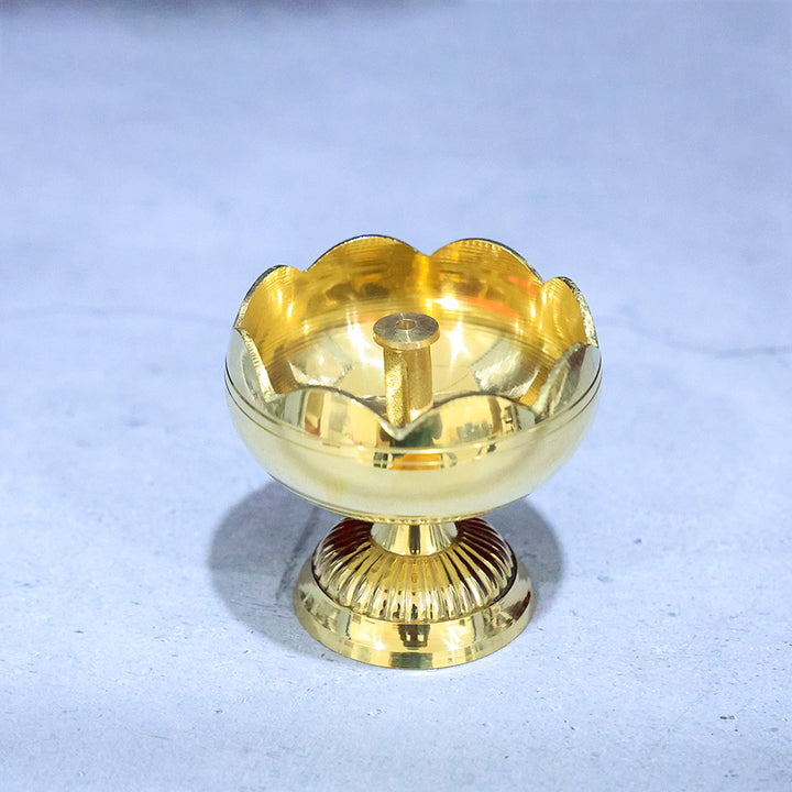 2.8" Brass Tomato Nanda Deepam