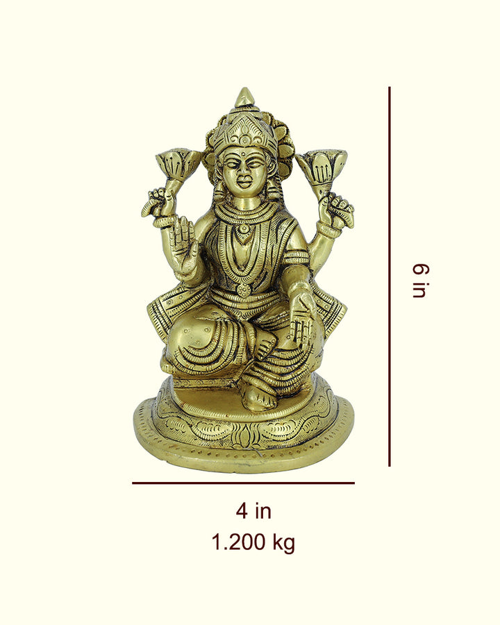 6” பித்தளை லட்சுமி சிலை அரை வட்ட அடித்தளம்