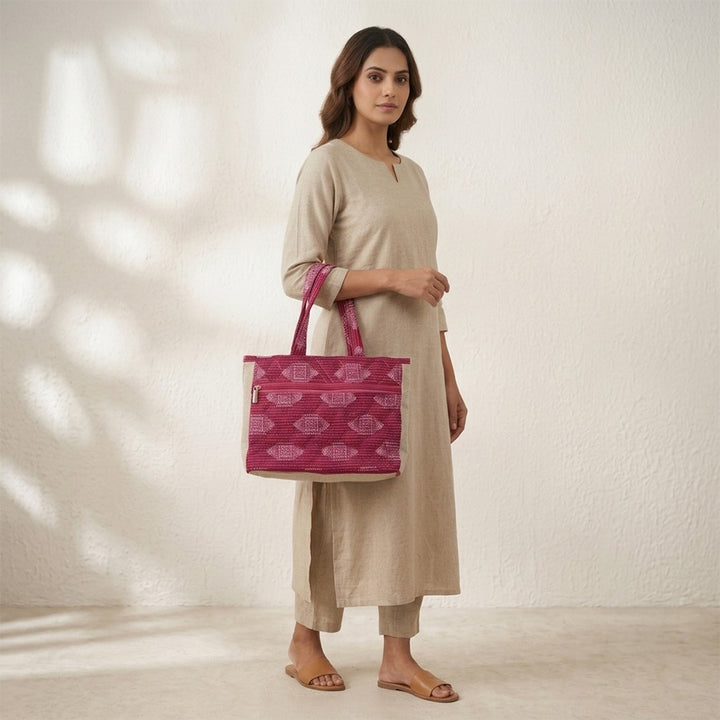 Pink  Geometric Pattern hand bag